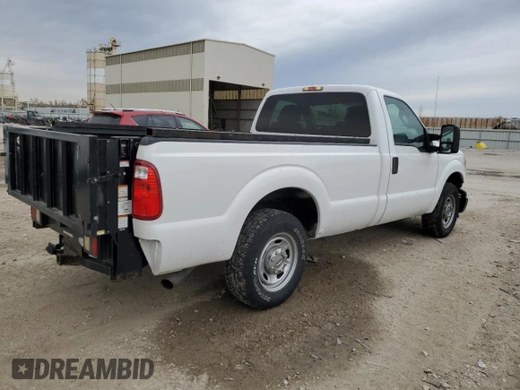 2015 Ford F-250 XL z VIN 1FTBF2A69FEA10723, wystawiony jako Copart lot #51295155 z przebiegiem 195 833 mil mil oraz Szkoda całkowita • Salvage title. Historia ofert i sprzedaży dostępna na DreamBid. Obrazek 3.