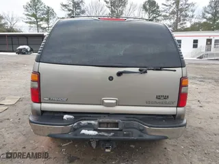 2002 Chevrolet Tahoe LT with VIN 1GNEC13Z22J256805, listed as a IAAI auction lot 41302460 with 249,578 mi miles. Bid and sale history available at carsss.com. Image 16.