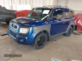 2004 Honda Element EX with VIN 5J6YH28544L038692, listed as a IAAI auction lot 41732200 with 107,955 mi miles and . Bid and sale history available at DreamBid. Image 17.