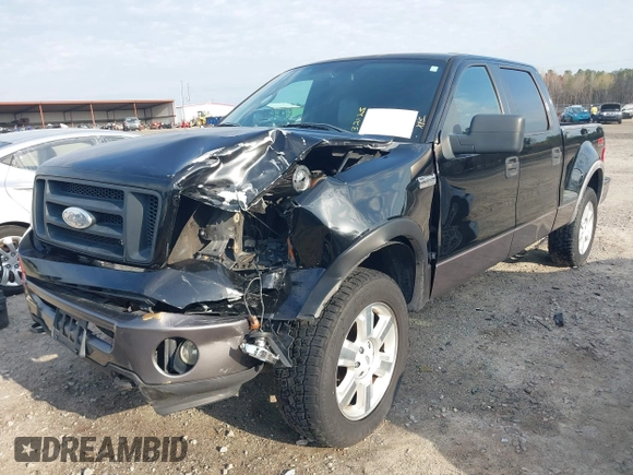2006 Ford F-150 XLT with VIN 1FTPW04546KC98973, listed as a IAAI auction lot 41856310 with 180,394 mi miles. Bid and sale history available at carsss.com. Image 2.