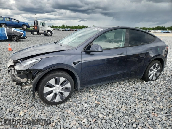 2024 Tesla Model Y Long Range with VIN 7SAYGDEE9RA255688, listed as a Copart auction lot 58918665 with 21,302 mi miles and Salvage title. Bid and sale history available at DreamBid. Image 1.