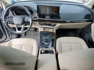 2020 Audi Q5 Premium Plus with VIN WA1E2AFY5L2046865, listed as a Copart auction lot 53377435 with 15,297 mi miles and Salvage title. Bid and sale history available at DreamBid. Image 8.
