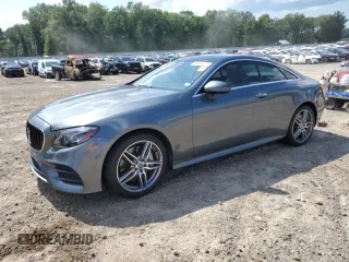 2018 Mercedes-Benz E 400 z VIN WDD1J6GB4JF008005, wystawiony jako Copart lot #60060775 z przebiegiem Nie podano mil oraz Szkoda całkowita • Salvage title. Historia ofert i sprzedaży dostępna na DreamBid. Obrazek 1.