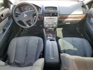 2009 Mitsubishi Galant ES z VIN 4A3AB36F39E025323, wystawiony jako Copart lot #54163005 z przebiegiem 192 941 mil mil oraz Szkoda całkowita • Salvage title. Historia ofert i sprzedaży dostępna na DreamBid. Obrazek 8.