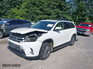 2019 Toyota Highlander SE with VIN 5TDJZRFH3KS626556, listed as a IAAI auction lot 39958875 with 75,053 mi miles. Bid and sale history available at carsss.com. Image 18.