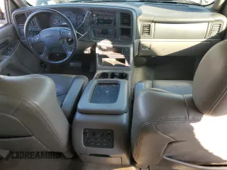 2005 GMC Yukon XL SLT with VIN 1GKFK16Z75J158678, listed as a Copart auction lot 50625435 with 217,013 mi miles and Salvage Title. Bid and sale history available at carsss.com. Image 8.