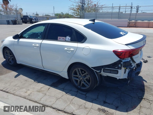 2021 Kia Forte GT-Line with VIN 3KPF34AD8ME284470, listed as a IAAI auction lot 42325550 with 40,600 mi miles and . Bid and sale history available at DreamBid. Image 3.