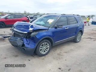2013 Ford Explorer XLT z VIN 1FM5K7D85DGA53956, wystawiony jako IAAI lot #42151021 z przebiegiem 219 261 mil mil oraz . Historia ofert i sprzedaży dostępna na DreamBid. Obrazek 2.