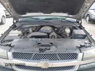 2005 Chevrolet Silverado 1500 LS with VIN 2GCEC19V851328750, listed as a IAAI auction lot 42138127 with 224,566 mi miles and . Bid and sale history available at DreamBid. Image 10.