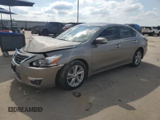 2015 Nissan Altima SL z VIN 1N4AL3AP3FN861005, wystawiony jako Copart lot #55881965 z przebiegiem 107 042 mil mil oraz Szkoda całkowita • Salvage title. Historia ofert i sprzedaży dostępna na DreamBid. Obrazek 1.