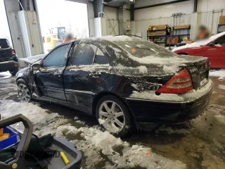 2003 Mercedes-Benz C 230 Kompressor with VIN WDBRF40J13A529332, listed as a Copart auction lot 41510135 with 179,575 mi miles and Salvage Title. Bid and sale history available at DreamBid. Image 2.