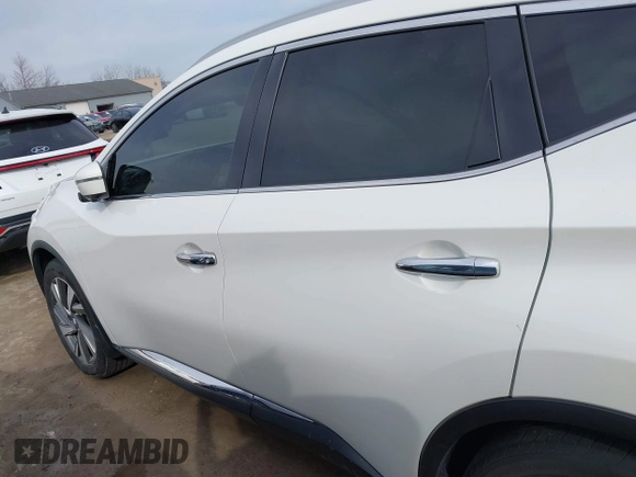 2019 Nissan Murano S with VIN 5N1AZ2MS0KN111800, listed as a IAAI auction lot 41836192 with 81,764 mi miles. Bid and sale history available at carsss.com. Image 14.