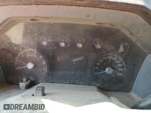 2015 Ford F-350 XL with VIN 1FTRF3B65FEA48534, listed as a Copart auction lot 68135964 with 204,110 mi miles and Salvage title. Bid and sale history available at DreamBid. Image 9.