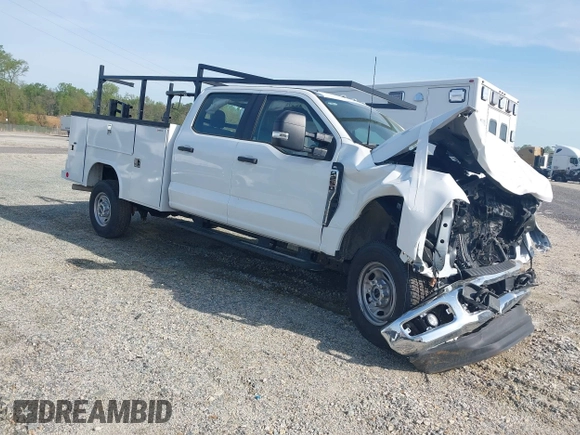 2024 Ford F-250 XL z VIN 1FT7W2BA9RED12655, wystawiony jako IAAI lot #41743877 z przebiegiem 2 275 mil mil oraz . Historia ofert i sprzedaży dostępna na DreamBid. Obrazek 1.
