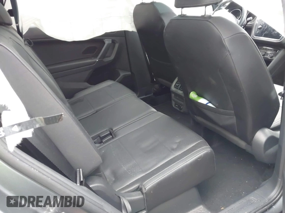 2020 Volkswagen Tiguan SE with VIN 3VV3B7AX7LM163193, listed as a IAAI auction lot 41751571 with 32,352 mi miles and . Bid and sale history available at DreamBid. Image 8.