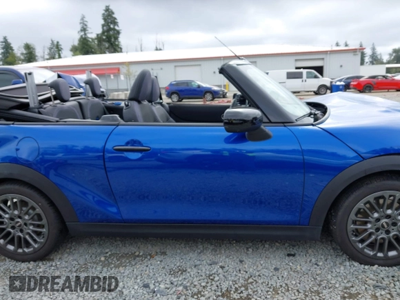 2025 MINI Convertible with VIN WMW23GX01S2X08664, listed as a IAAI auction lot 42506008 with 1,641 mi miles and . Bid and sale history available at DreamBid. Image 14.