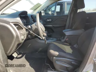 2019 Jeep Cherokee Latitude with VIN 1C4PJLCB5KD267124, listed as a Copart auction lot 48891575 with 75,400 mi miles and Salvage Title. Bid and sale history available at carsss.com. Image 7.