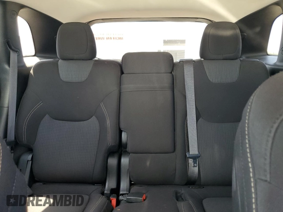 2016 Jeep Cherokee Altitude with VIN 1C4PJLCB8GW207480, listed as a Copart auction lot 62026585 with 124,229 mi miles and Salvage title. Bid and sale history available at DreamBid. Image 10.