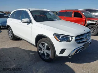 2022 Mercedes-Benz GLC with VIN W1N0G8DB7NG106295, listed as a IAAI auction lot 41842882 with 30,526 mi miles. Bid and sale history available at carsss.com. Image 1.