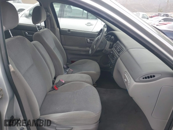 2002 Ford Taurus SE Standard with VIN 1FAFP58U82G227382, listed as a IAAI auction lot 41670977 with 66,354 mi miles. Bid and sale history available at carsss.com. Image 5.