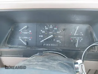 1992 Ford Ranger XLT with VIN 1FTCR10X4NPA94811, listed as a IAAI auction lot 42047550 with 37,763 mi miles. Bid and sale history available at carsss.com. Image 7.