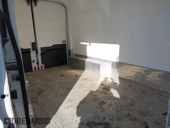 2018 Ford Transit with VIN 1FTBW2CG8JKB46535, listed as a IAAI auction lot 41279395 with 82,301 mi miles and . Bid and sale history available at DreamBid. Image 8.