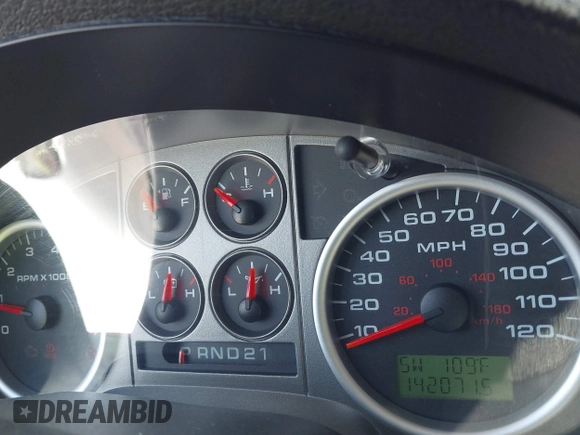 2004 Ford F-150 XLT z VIN 1FTPW14554KB99596, wystawiony jako IAAI lot #42575950 z przebiegiem 142 071 mil mil oraz . Historia ofert i sprzedaży dostępna na DreamBid. Obrazek 7.