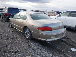 2002 Chrysler Concorde Limited z VIN 2C3AD56GX2H216676, wystawiony jako IAAI lot #41717922 z przebiegiem 94 810 mil mil oraz . Historia ofert i sprzedaży dostępna na DreamBid. Obrazek 3.