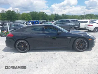 2016 Porsche Panamera 4 z VIN WP0AA2A71GL001210, wystawiony jako IAAI lot #42230574 z przebiegiem Nie podano mil oraz . Historia ofert i sprzedaży dostępna na DreamBid. Obrazek 13.