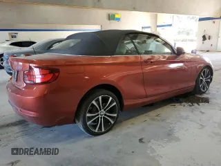 2020 BMW 2 Series 230i xDrive with VIN WBA2K1C09L7E19061, listed as a Copart auction lot 75654464 with 35,785 mi miles and Salvage Title. Bid and sale history available at carsss.com. Image 3.