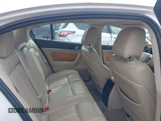2011 Lincoln MKS EcoBoost with VIN 1LNHL9FT0BG600880, listed as a IAAI auction lot 42283485 with 116,198 mi miles and . Bid and sale history available at DreamBid. Image 8.