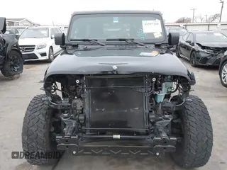 2021 Jeep Wrangler Unlimited Sport S with VIN 1C4HJXDG1MW856944, listed as a IAAI auction lot 41397210 with 39,471 mi miles. Bid and sale history available at carsss.com. Image 6.