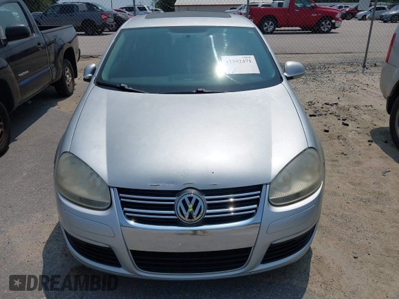 2007 Volkswagen Jetta 2.5 with VIN 3VWSF71K97M093153, listed as a IAAI auction lot 42392471 with 228,039 mi miles and . Bid and sale history available at DreamBid. Image 6.