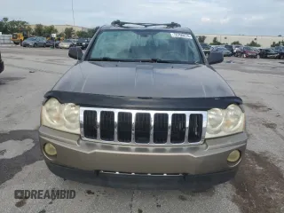2005 Jeep Grand Cherokee Limited with VIN 1J8HR58215C671851, listed as a Copart auction lot 70700074 with 108,304 mi miles and Salvage Title. Bid and sale history available at carsss.com. Image 5.