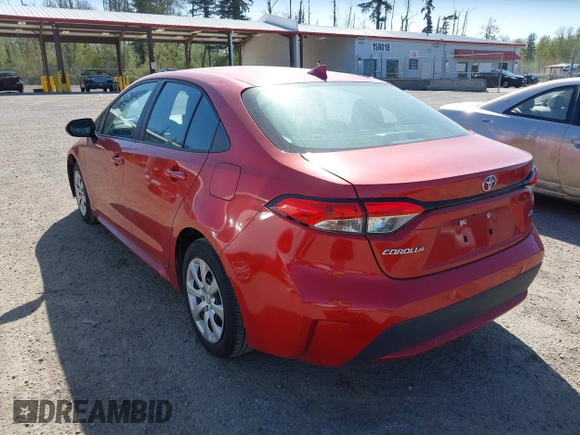 2021 Toyota Corolla LE with VIN 5YFEPMAE2MP180273, listed as a IAAI auction lot 42100956 with 32,168 mi miles. Bid and sale history available at carsss.com. Image 3.
