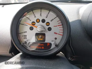 2013 MINI Countryman S z VIN WMWZC3C50DWP21636, wystawiony jako IAAI lot #42113244 z przebiegiem 85 344 mil mil oraz . Historia ofert i sprzedaży dostępna na DreamBid. Obrazek 7.