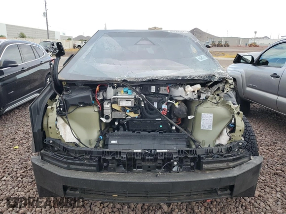 2024 Tesla Cybertruck z VIN 7G2CEHED5RA012436, wystawiony jako Copart lot #69229204 z przebiegiem 22 mil mil oraz Szkody całkowita. Historia ofert i sprzedaży dostępna na DreamBid. Obrazek 5.