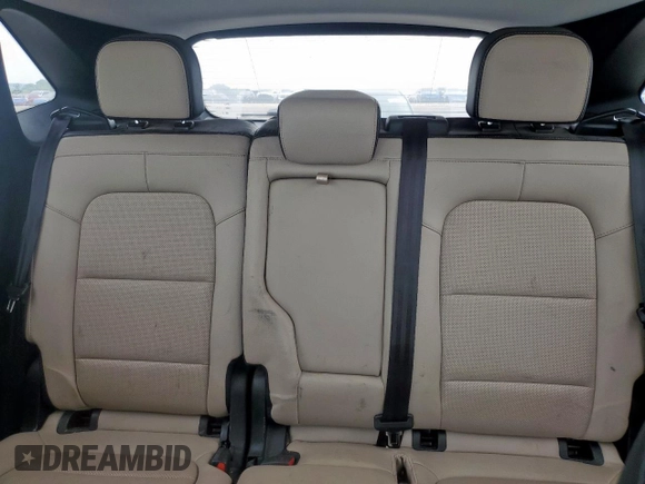 2022 Ford Escape Titanium Plug-In Hybrid с VIN 1FMCU0LZ2NUA89898, выставлен на аукционе Copart как лот 53209685 с пробегом 102 991 миль миль и Списание • Salvage title. История ставок и продаж доступна на DreamBid. Изображение 10.