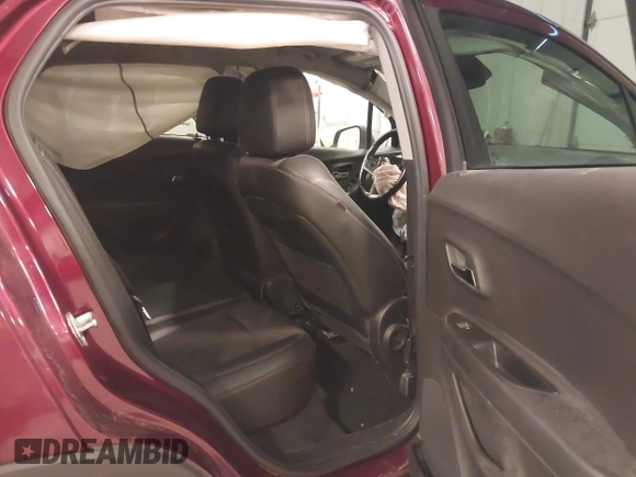 2017 Chevrolet Trax LT with VIN 3GNCJLSBXHL223940, listed as a IAAI auction lot 41998080 with 121,448 mi miles and . Bid and sale history available at carsss.com. Image 8.