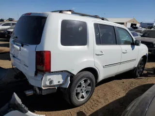 2010 Honda Pilot Touring with VIN 5FNYF3H82AB022596, listed as a Copart auction lot 71893214 with 131,901 mi miles and Salvage Title. Bid and sale history available at DreamBid. Image 3.