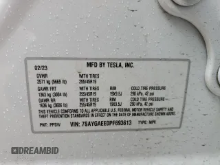 2023 Tesla Model Y Long Range z VIN 7SAYGAEE0PF693613, wystawiony jako Copart lot #54452895 z przebiegiem 19 574 mil mil oraz Szkoda całkowita • Salvage title. Historia ofert i sprzedaży dostępna na DreamBid. Obrazek 12.