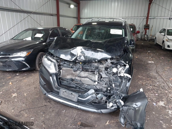 2017 Nissan Rogue SV with VIN KNMAT2MV4HP520573, listed as a IAAI auction lot 41872861 with 149,515 mi miles. Bid and sale history available at carsss.com. Image 6.