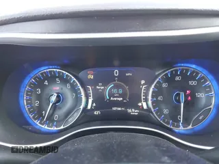 2020 Chrysler Pacifica Limited z VIN 2C4RC1GG6LR114215, wystawiony jako IAAI lot #41694316 z przebiegiem 107 166 mil mil oraz . Historia ofert i sprzedaży dostępna na DreamBid. Obrazek 7.