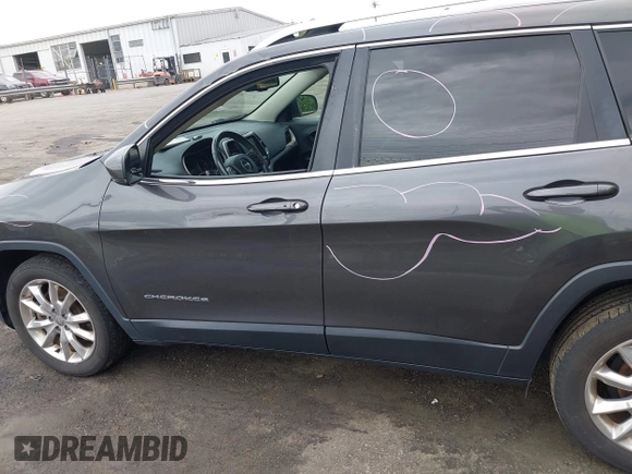 2016 Jeep Cherokee Limited with VIN 1C4PJLDBXGW211996, listed as a IAAI auction lot 42465945 with 153,067 mi miles and . Bid and sale history available at DreamBid. Image 14.