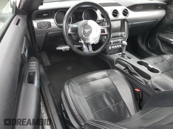 2020 Ford Mustang EcoBoost z VIN 1FATP8UH1L5138747, wystawiony jako Copart lot #88899115 z przebiegiem Nie podano mil oraz Nie do naprawy • Non repairable. Historia ofert i sprzedaży dostępna na DreamBid. Obrazek 8.