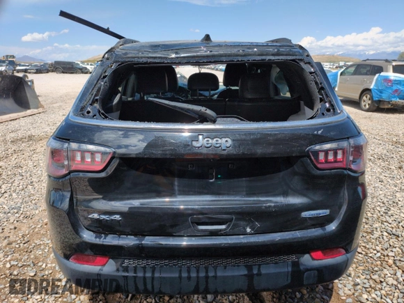 2023 Jeep Compass Latitude z VIN 3C4NJDBN0PT509800, wystawiony jako Copart lot #52729195 z przebiegiem 16 050 mil mil oraz Szkoda całkowita • Salvage title. Historia ofert i sprzedaży dostępna na DreamBid. Obrazek 6.