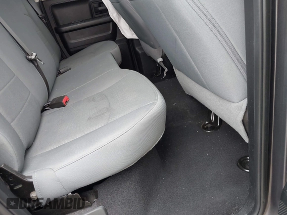 2018 Ram 1500 Express with VIN 1C6RR6FG6JS299169, listed as a IAAI auction lot 42302736 with 84,612 mi miles and . Bid and sale history available at DreamBid. Image 8.
