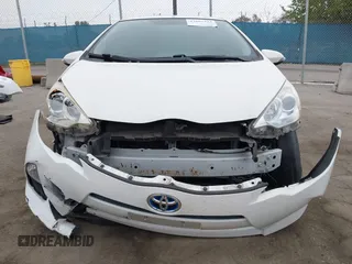 2013 Toyota Prius One with VIN JTDKDTB32D1032454, listed as a IAAI auction lot 42087724 with 202,293 mi miles and . Bid and sale history available at carsss.com. Image 13.