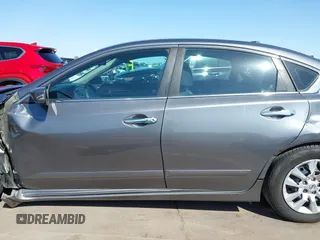 2016 Nissan Altima 2.5 S with VIN 1N4AL3AP0GN389704, listed as a IAAI auction lot 41980365 with 135,682 mi miles. Bid and sale history available at carsss.com. Image 14.