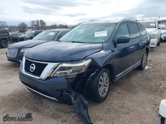 2014 Nissan Pathfinder SL with VIN 5N1AR2MM2EC710912, listed as a IAAI auction lot 41694524 with 189,608 mi miles. Bid and sale history available at carsss.com. Image 2.